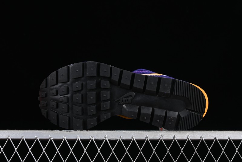 Nike Sacai VaporWaffle 3.0 Fashion Show Casual Shoes - CV1363-103