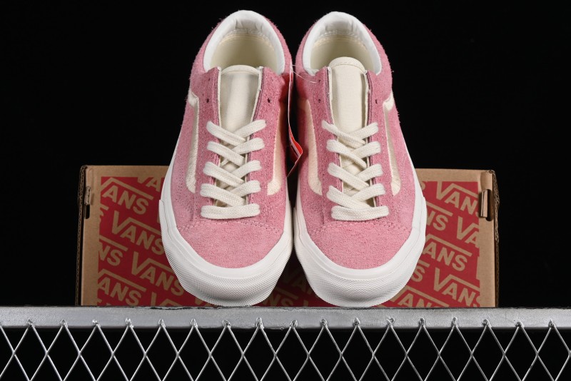 Vans Style 36 Low-Top Skate Shoes with Pink Embroidery - VN000CRPGRN