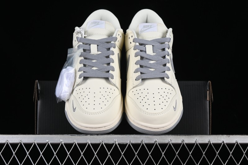 Nike SB Dunk Low Skateboarding Shoes - XH1733-001