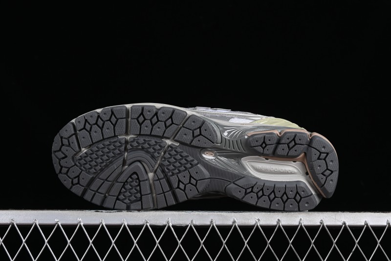 New Balance 1906 Series Retro Dad Style Casual Running Shoes - M1906NB