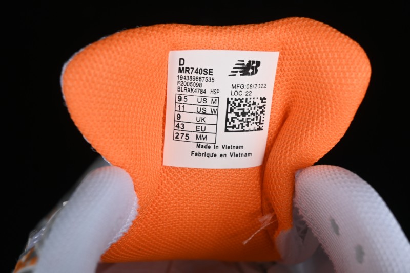 New Balance 740 Series Retro Dad Style Casual Sports Running Shoes - MR740SE