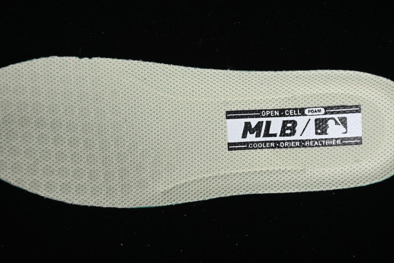New York Yankees MLB Chunky Runner Lace Lightweight Casual Sneakers - 3ARHCRM4N50BGS