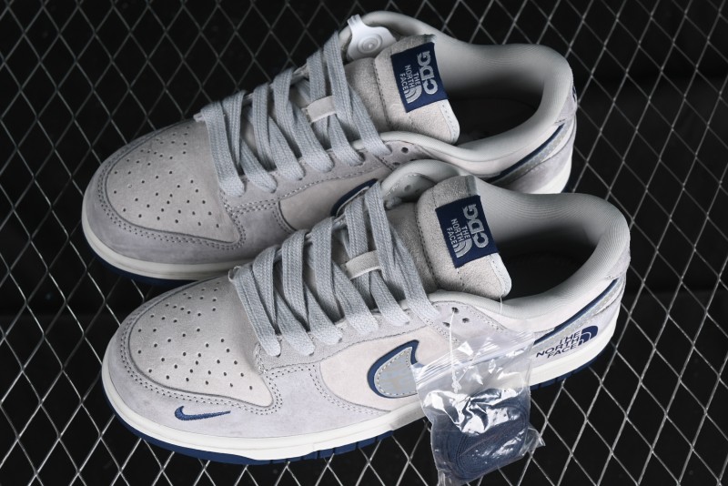 Nike Dunk Low The North Face CDG Collaboration - Green SB Low Top Skateboarding Shoes - FC1688-179
