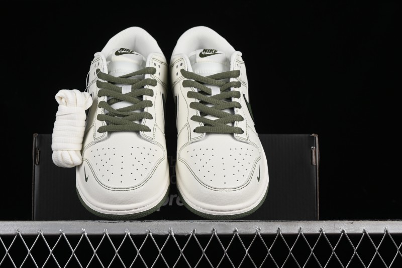 Nike SB Dunk Low Supreme x The North Face Casual Skateboarding Shoes - BM0234-505