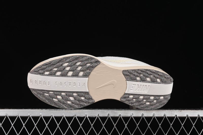 Nike Air Zoom Pegasus 35 Running Shoes with Breathable Mesh and Zoom Air Cushion - FQ7261-100