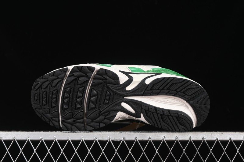 Asics Gel-Kahana Tr V4 Running Shoes with FF BLAST PLUS Cushioning - 1203A586-100