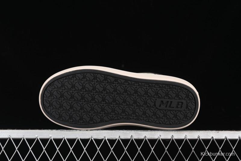 MLB Chunky Classic Base New York Yankees Lightweight Platform Casual Sneakers - 3ASXBMN4N50BKS