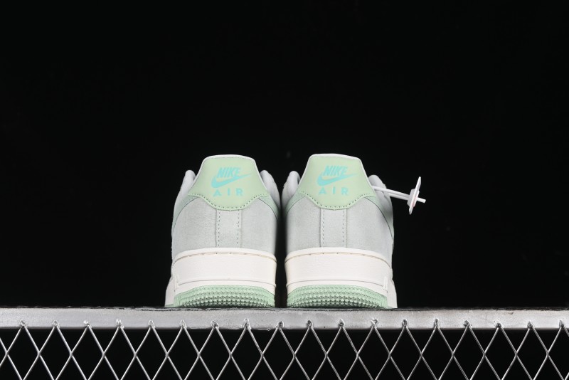 Nike Air Force 1 '07 Low Casual Sneakers with Full-Length Air Cushion - HQ1497-099