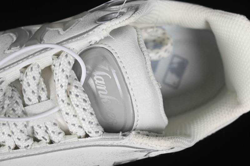 MLB Chunky Liner Jelly Lightweight Platform Sneakers with 6cm Height Increase - 3ASXCHV4N50WHS