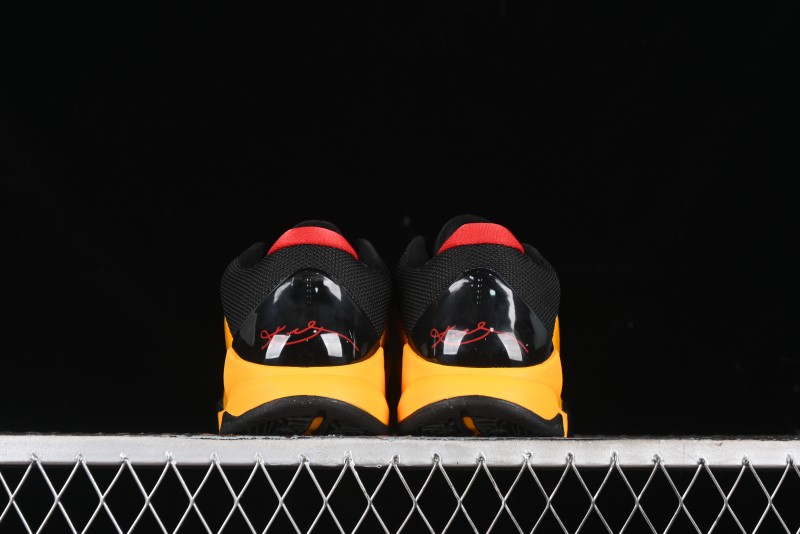 Nike Zoom Kobe 5 Chaos Bruce Lee Professional Basketball Shoes - CD4991-700