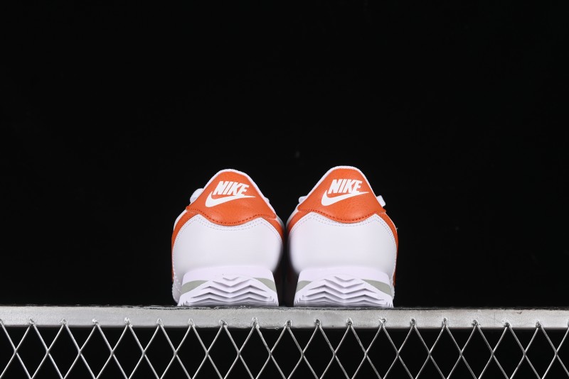 Nike Classic Cortez Leather Retro Running Shoes - DM4044-102