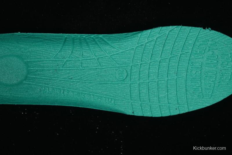 New York Yankees MLB Bigball Chunky Embo Monogram Thick Sole Sandals - 3ASHBEM4N50IVS