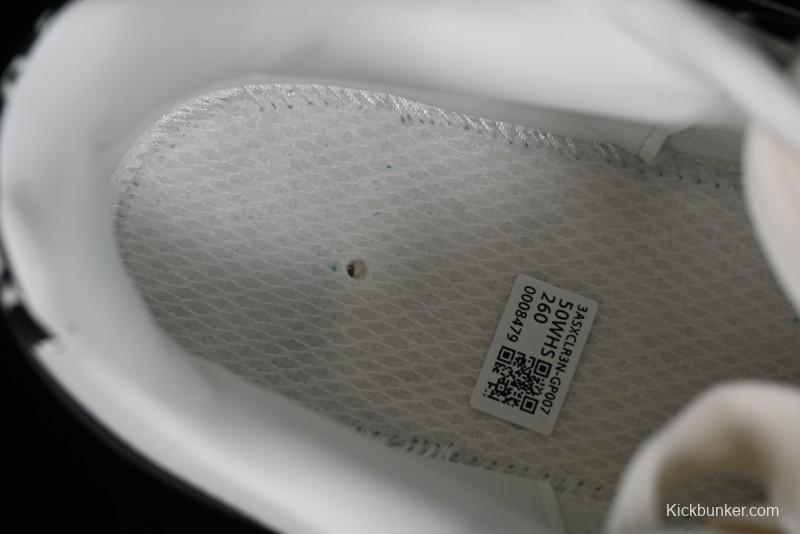 MLB Chunky Liner Basic New York Yankees Thick Sole Casual Sneakers with 6cm Height Increase - 3ASXCLR3N50WHS