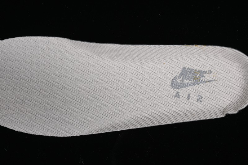 Nike Air Force 1 '07 Low Casual Sneakers with 3M Reflective Details and Full-Length Air Cushion - CJ1379-603