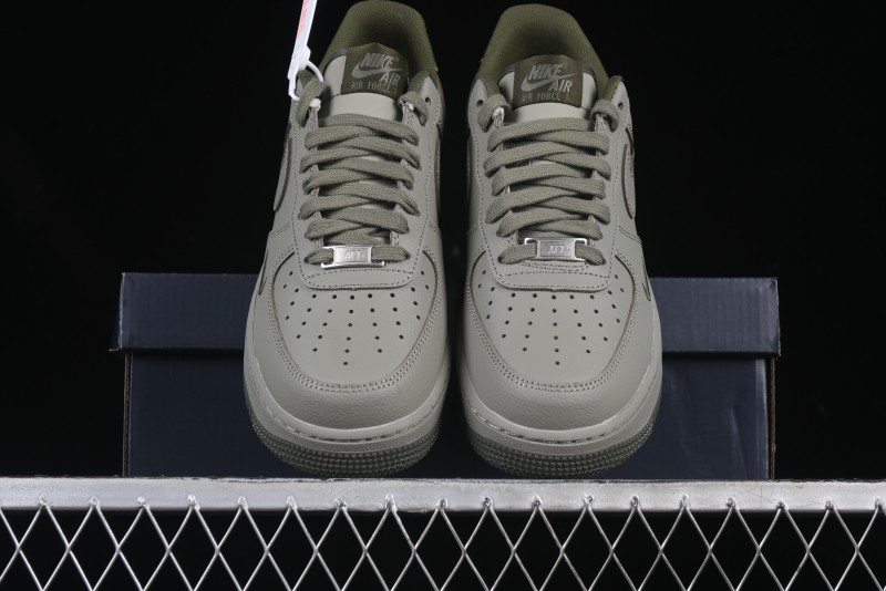 Nike Air Force 1 '07 Low Casual Sneakers with Full-Length Air Cushion - HM9483-300