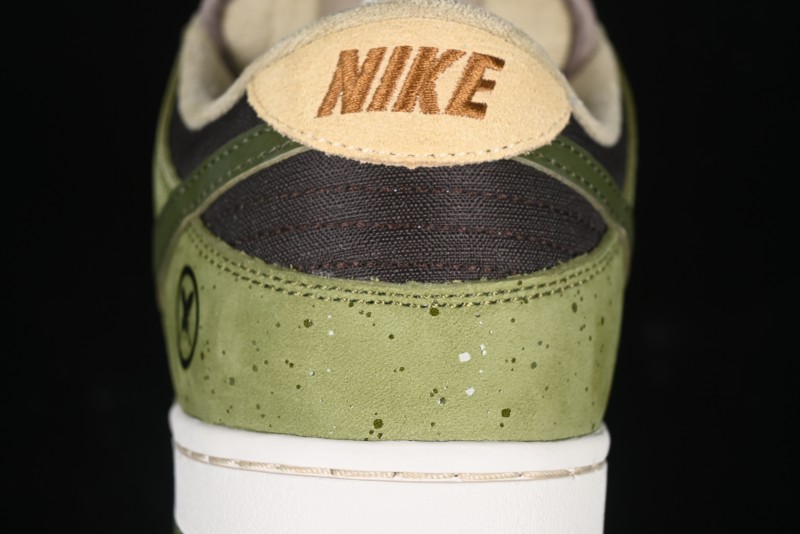 Nike Yuto Horigome x SB Dunk Low Pro 2.0 Casual Skate Shoes with Speckled Design - HF8022-300