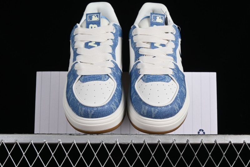 MLB Chunky Liner Basic Height Increasing Platform Sneakers with 6cm Inner Lift - 3ASXCLD4N50BLS