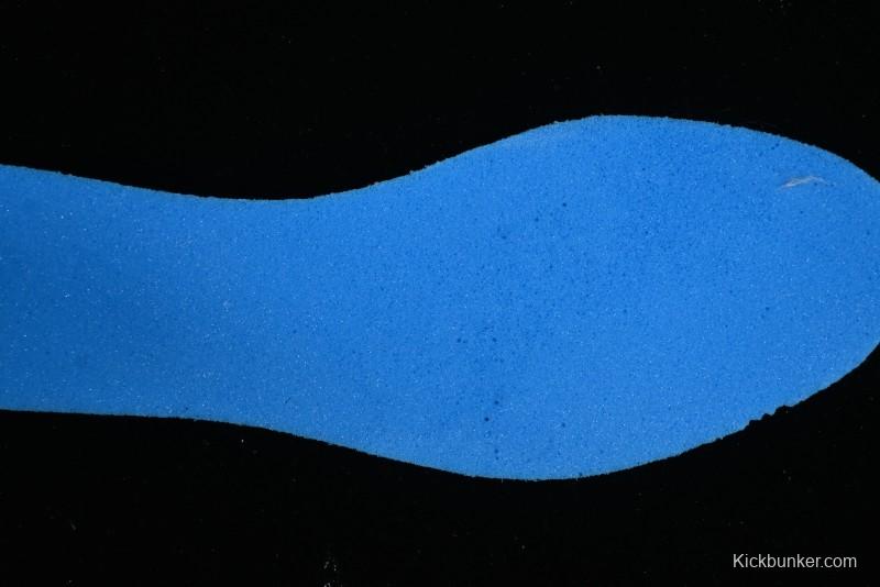 Nike Revolution 7 Wide Low-Top Running Shoes with Breathable Mesh and Durable Cushioning - FB2207-402