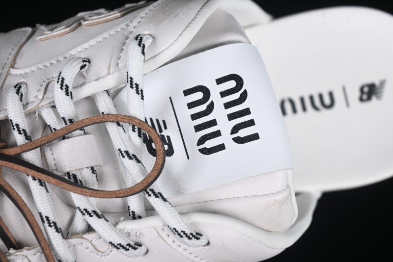 Miu Miu x New Balance 530 Deconstructed Low-Top Retro Sneakers with Dual Lace Design - AJD4