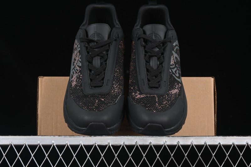 Stone Island Grime Panelled Low-Top Lifestyle Sneakers in Dark Brown - 79FWS0303