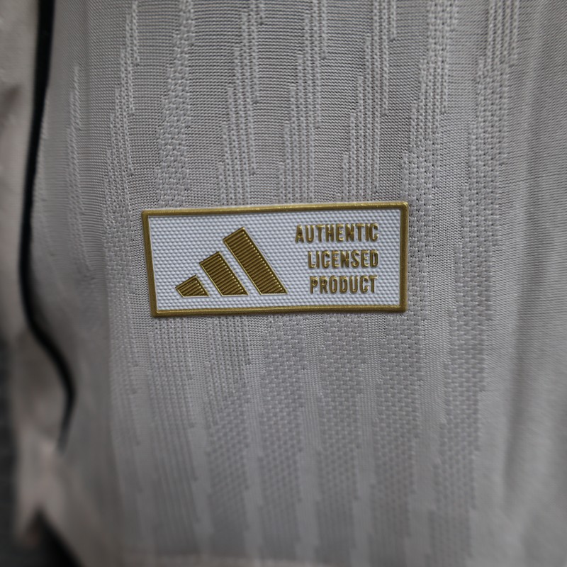 Player Version 25/26 Real Madrid White with Textured Pattern Jersey