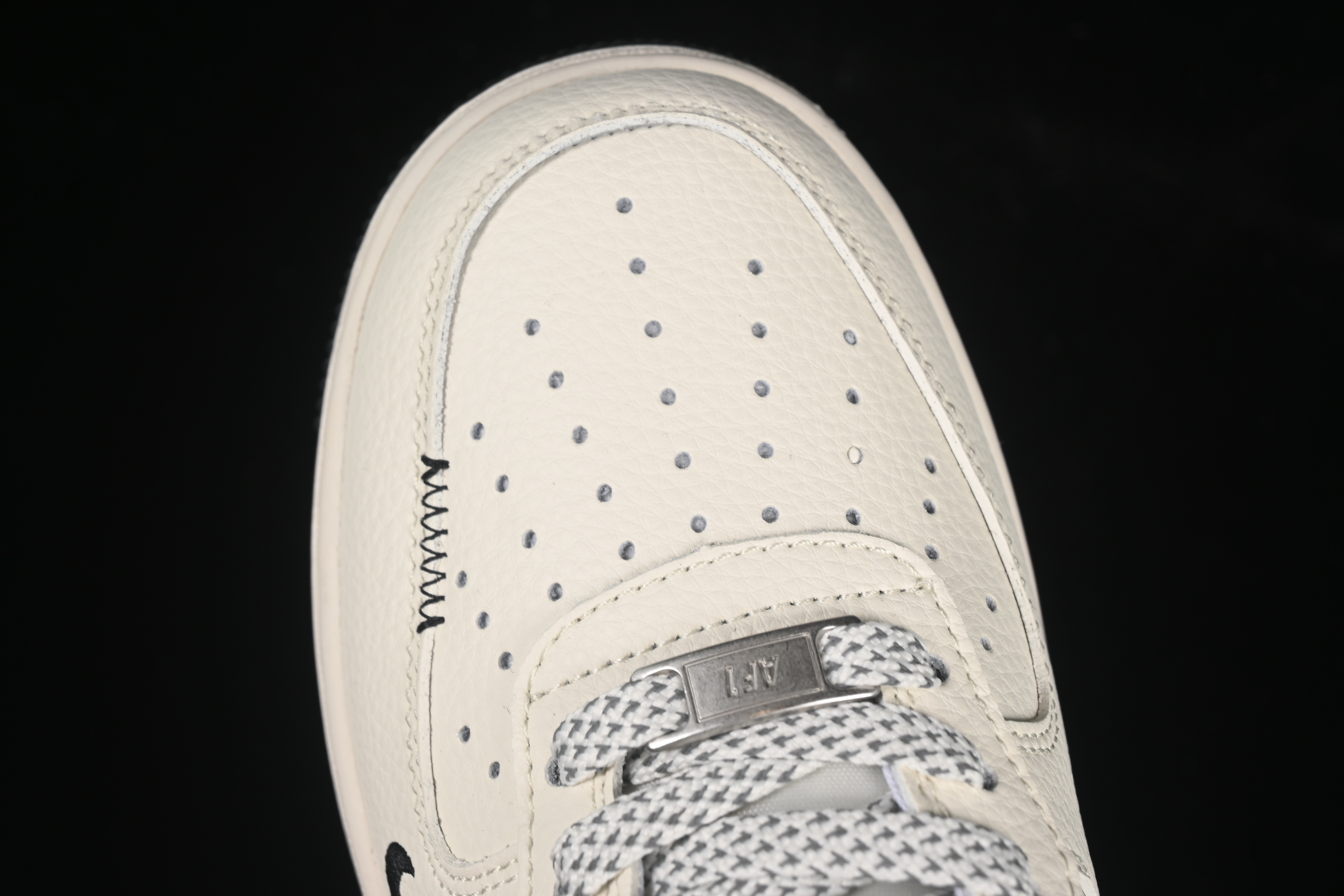 Nike Air Force 1 '07 Low Supreme Collaboration White Black Double Swoosh Casual Sneakers - XS1958-545