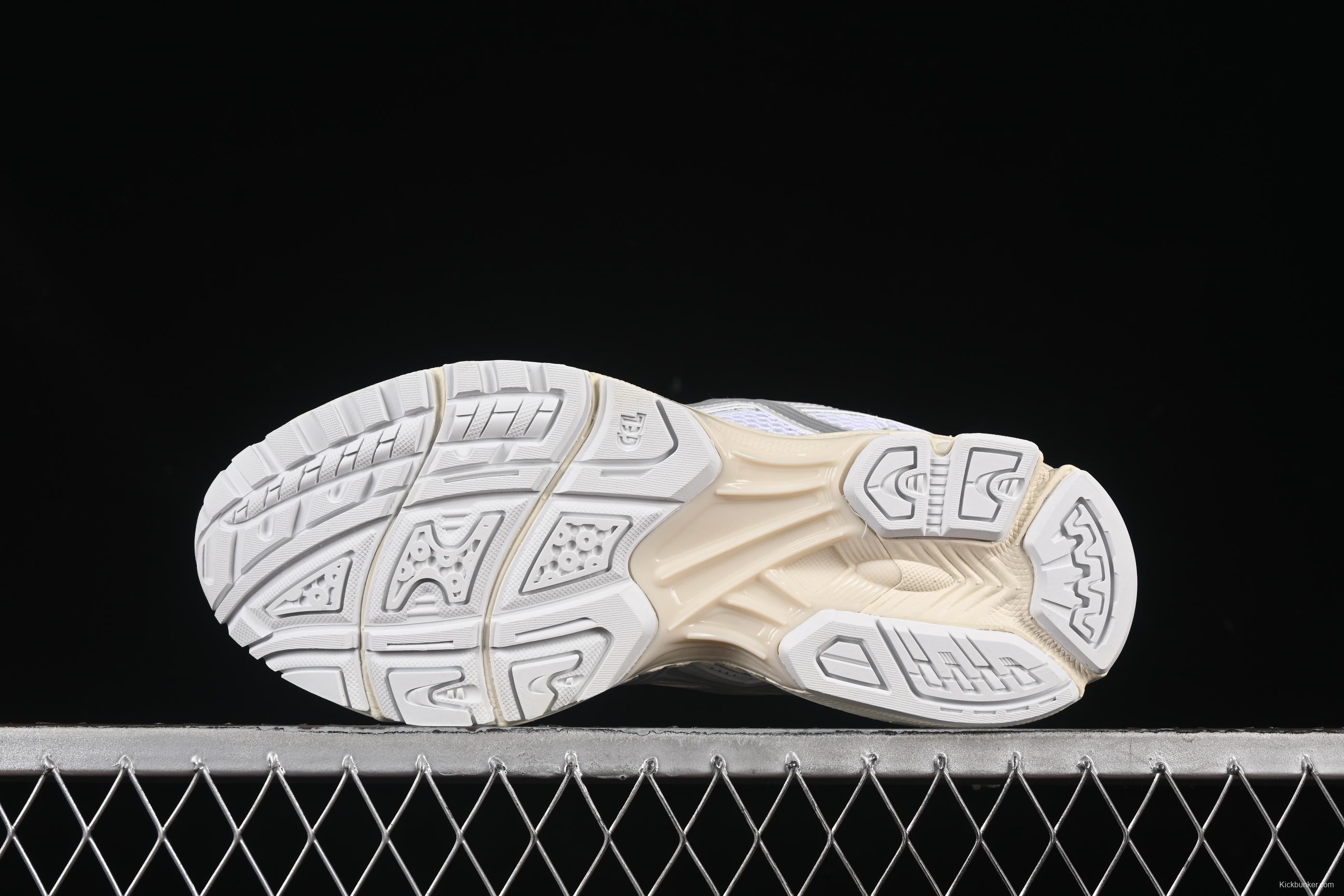 Asics Gel-Nimbus 10.1 Retro Breathable Casual Shoes with Cushioning for Men - 1203A673-100