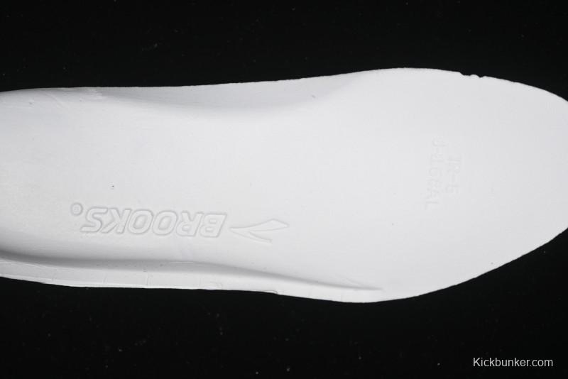 Brooks Glycerin Max Cushioned Marathon Running Shoes with Nitrogen Technology - 110447D284