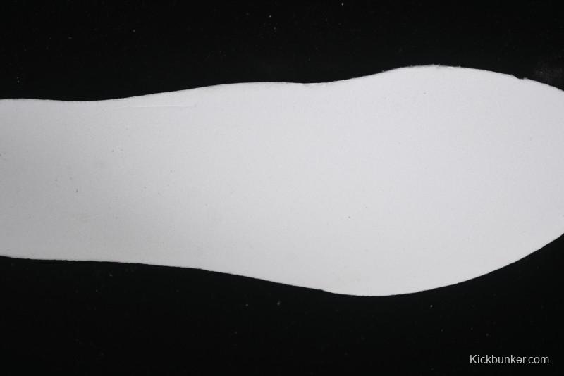 Onitsuka Tiger Tokuten Low-Top Casual Sneakers with T-TOE Reinforcement and Retro Indoor Sole - 1183B938-100