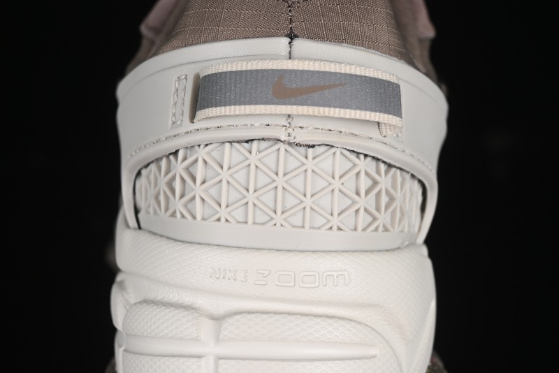 Nike Zoom Vomero 5 Retro Marathon Casual Thick Sole Cushioned Running Sneakers - HQ2181-006