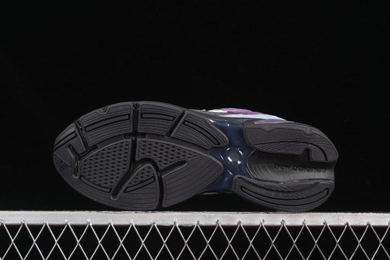 New Balance 2010 Series Retro Casual Running Shoes with Soft Suede and Nylon Mesh - M2010ANB