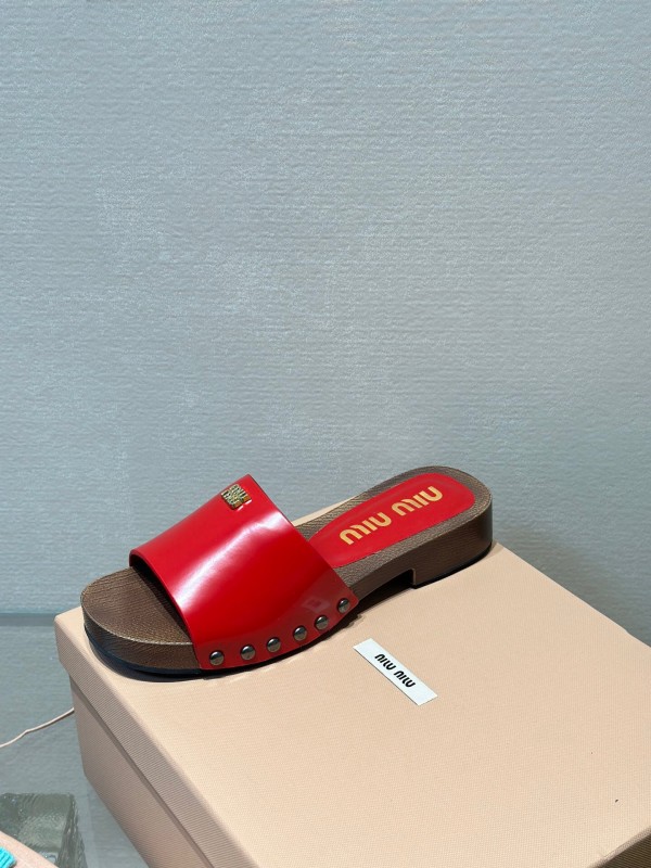 2025 Women Miu Miu Red Leather Slippers