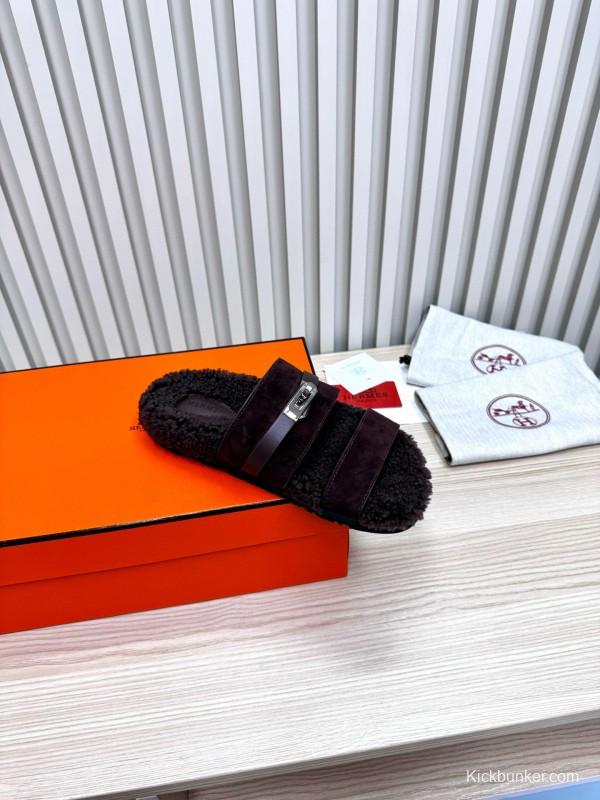 2024 Slippers Hermès Dark Brown Suede Shearling Slippers MJ00300