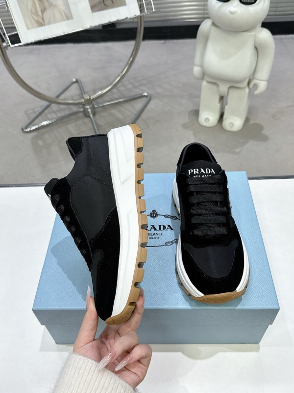 2025 Unisex Prada Black Leather Suede Sneakers KFY00310