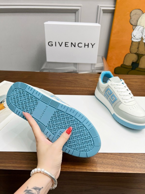 2024 Unisex Givenchy White Light Blue Silk Calf Leather Low Top Sneakers MJ00380