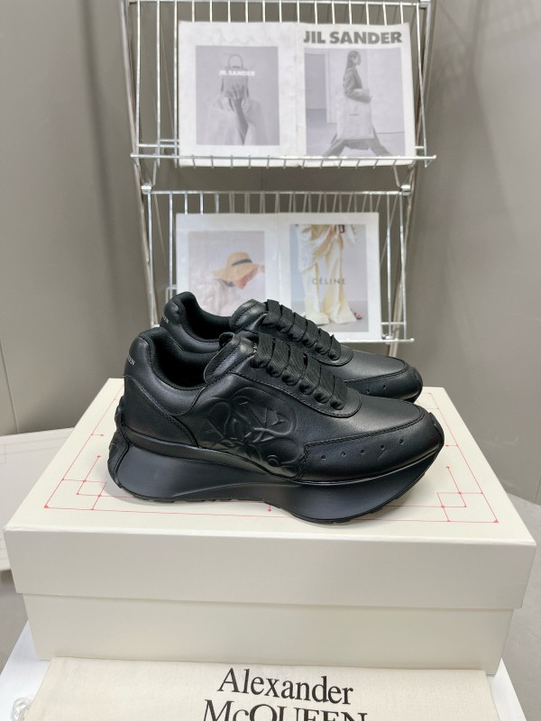 2024 Unisex Alexander McQueen Black Leather Sneaker Seal Logo MJ00370