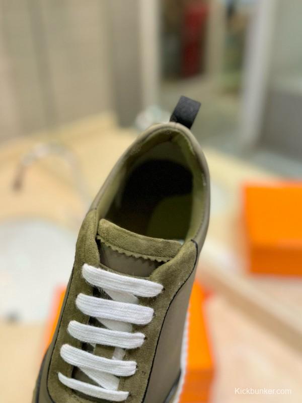 2024 Unisex Hermès Khaki Suede Waterproof Fabric Casual Sneakers MJ00320