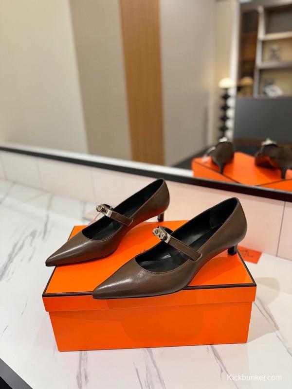 2025 Women Hermès Brown Leather Mary Jane 4cm Heel KFY00330