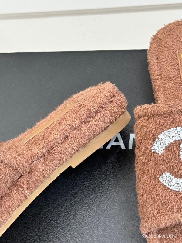 2025 CHANEL Brown Terrycloth Slippers CC Logo KFY00220