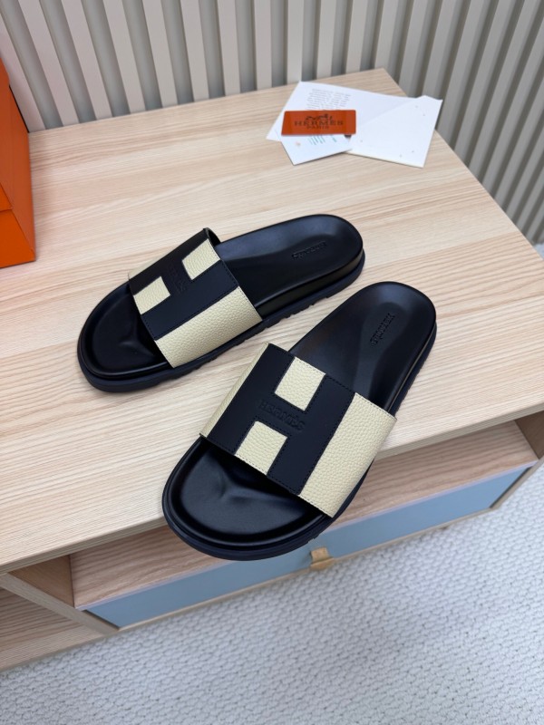 2025 Slippers Hermès Black Beige Leather Slides