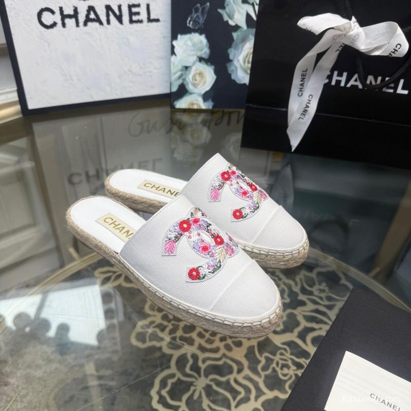 2025 Women Chanel White Canvas Embroidered Espadrille Mule