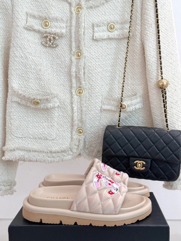 2025 Slippers Chanel Beige Silk Floral Pattern