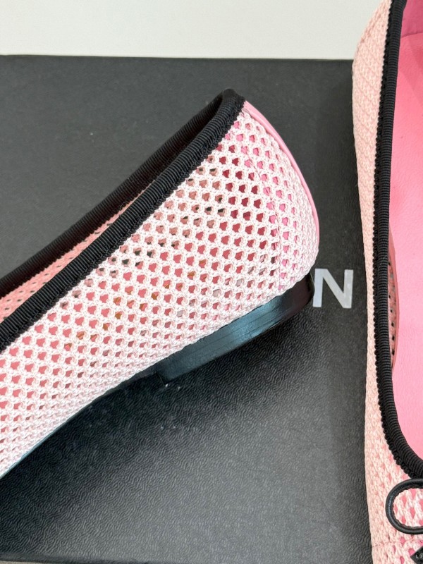 2025 Women Chanel Pink Black Mesh Ballet Flats KFY00260