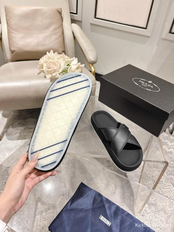 2025 Men Prada Black Leather Sandals KFY00220