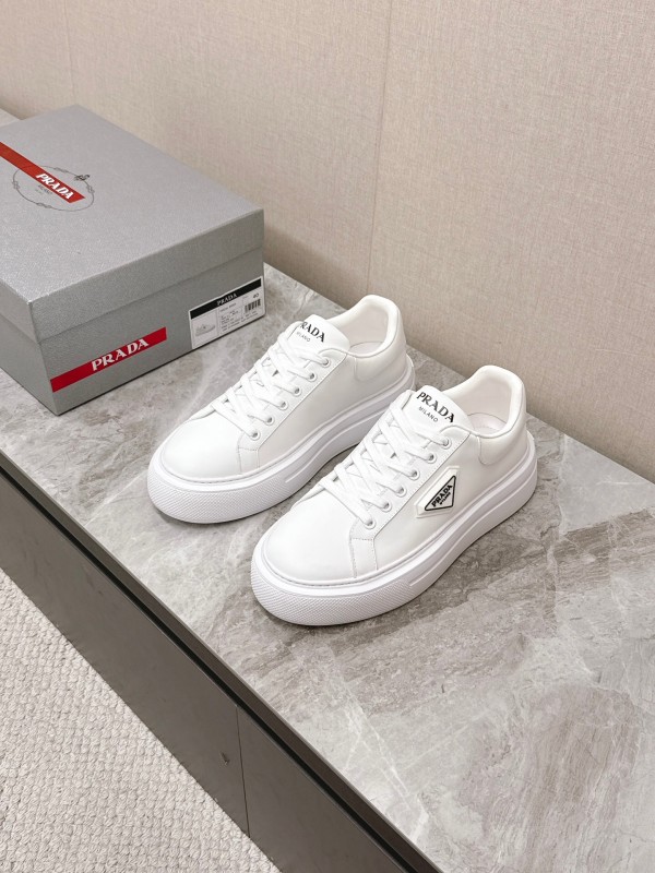 2025 Unisex Prada White Calf Leather Sneakers Retro Thick Sole KFY00290
