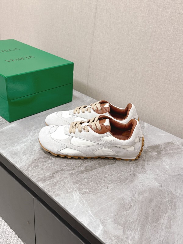 2025 Unisex Bottega Veneta White Nylon Suede Sneakers Woven Pattern KFY00290