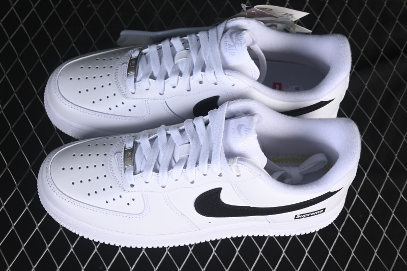 Nike Air Force 1 '07 Low Supreme Collaboration Casual Sneakers with Full-Length Air Cushion - CU9225-102