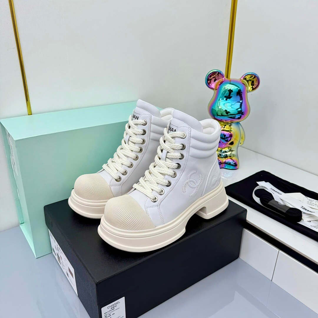 Chanel 2025 SS Short Boots Essential Heavy Duty Autumn Winter Collection - LY00400