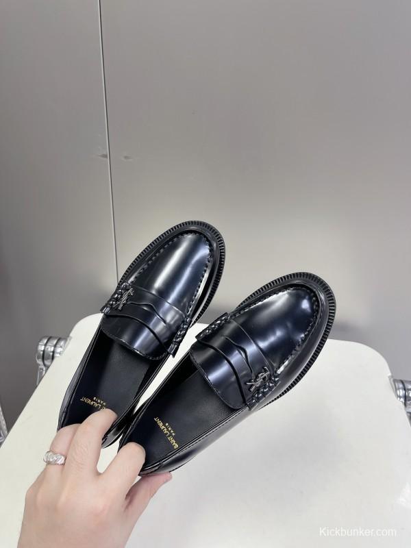 YSL Classic Loafer Flats - KFY00350
