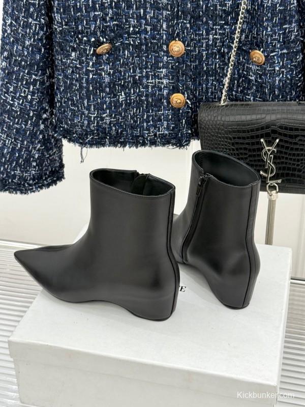 Khaite Retro Pointed Toe Height Increasing Ankle Boots - KFY00390